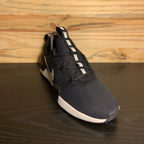 nike air max black running shoes